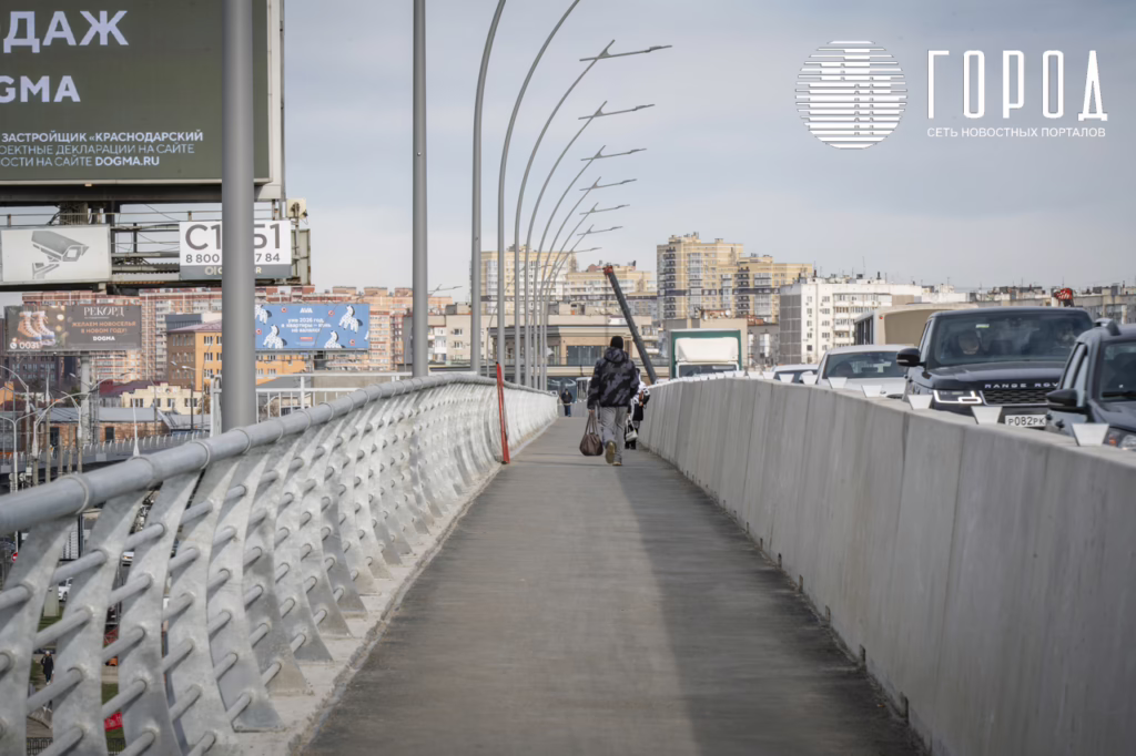 Тротуар по Тургеневскому путепроводу