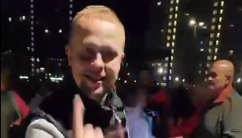 Молодой Василий Швец танцует в Анапе