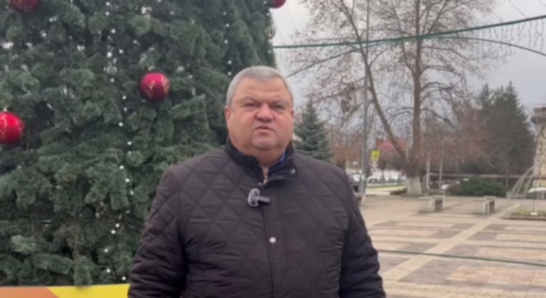 Жители Крымского района с прошлого года не видели врио главы Станислава Казанжи