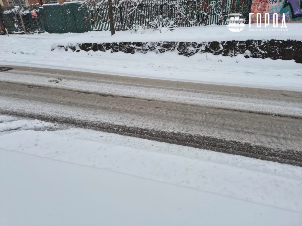 Зимняя сказка чиновников и коммунальный ад жителей: Краснодарский край завалило снегом