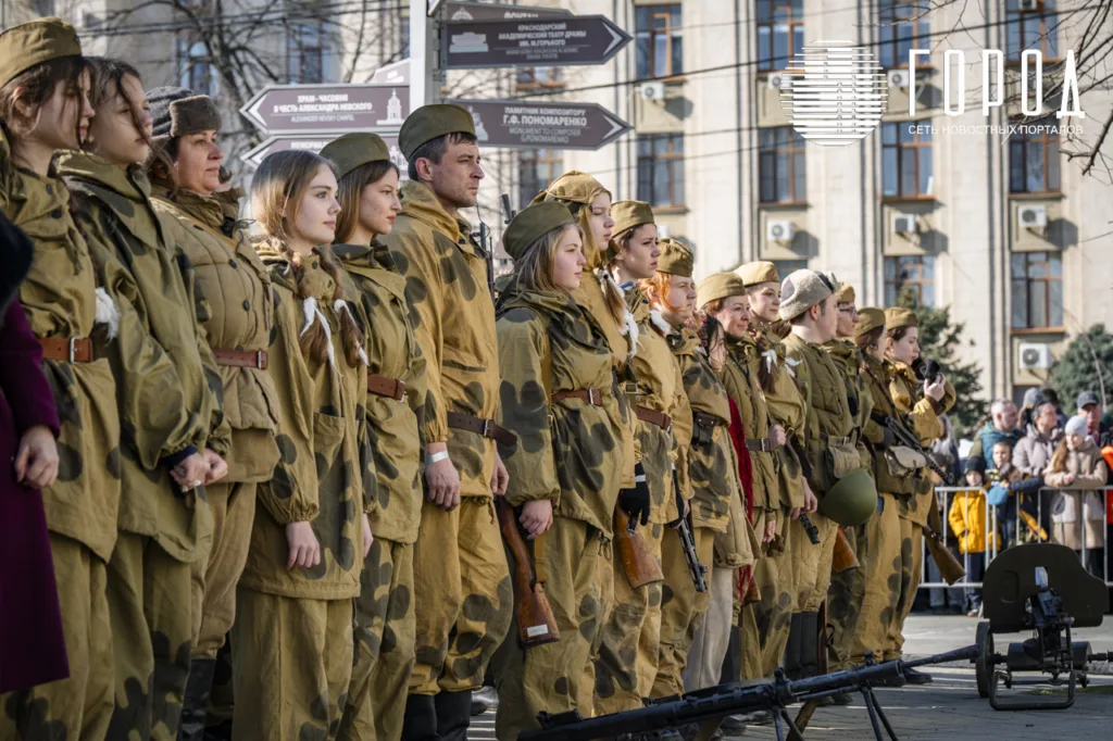 Реконструкторы