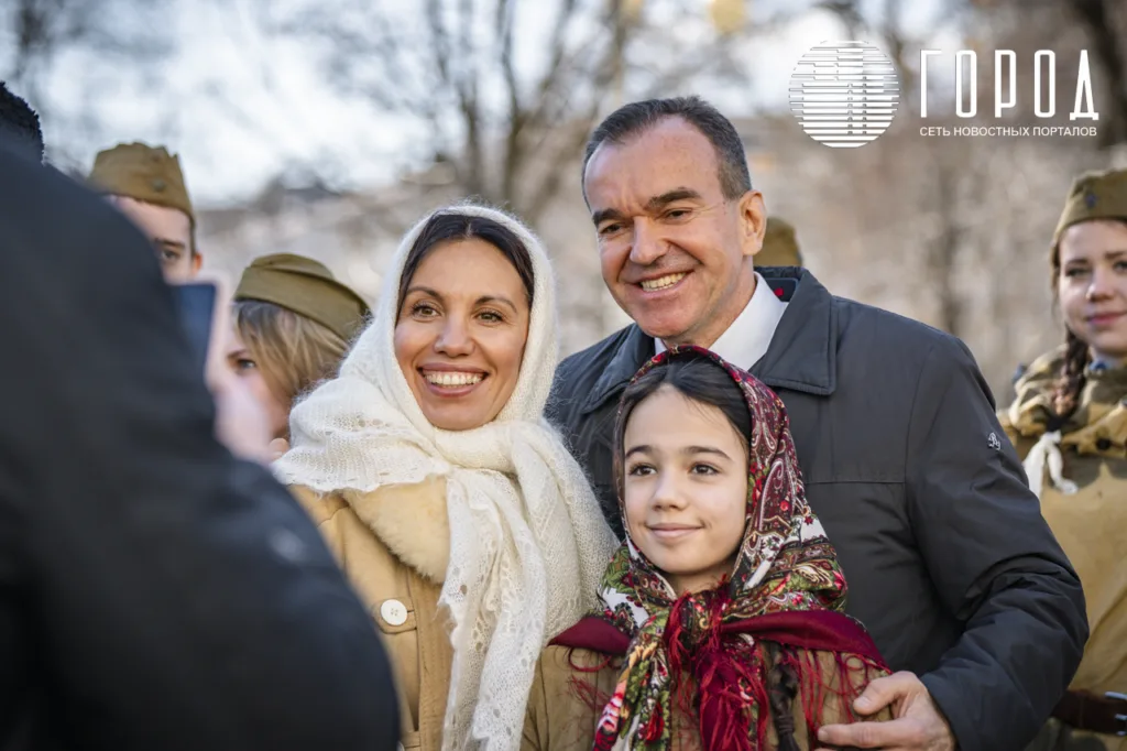 Вениамин Кондратьев с участниками реконструкции освобождения Краснодара 12 февраля 2026 года