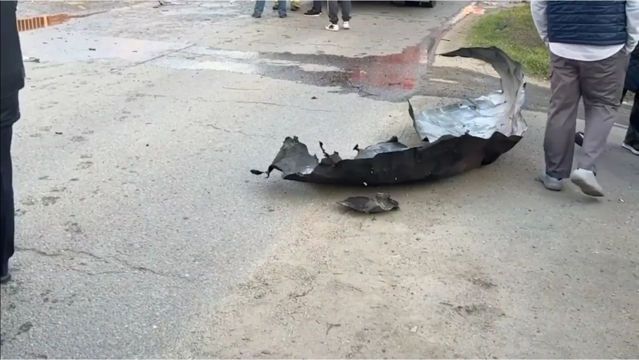 Обломки на улице