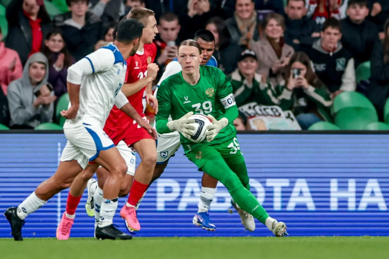 Матвей Сафонов футбол