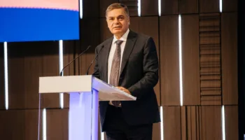 Сергей Шишкарёв