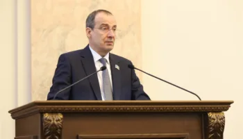 Юрий Бурлачко раскритиковал депутата за отказ поддержать повышение штрафов за курение