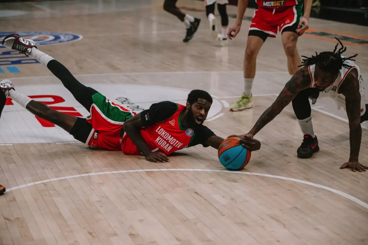 БК Локомотив-Кубань 8