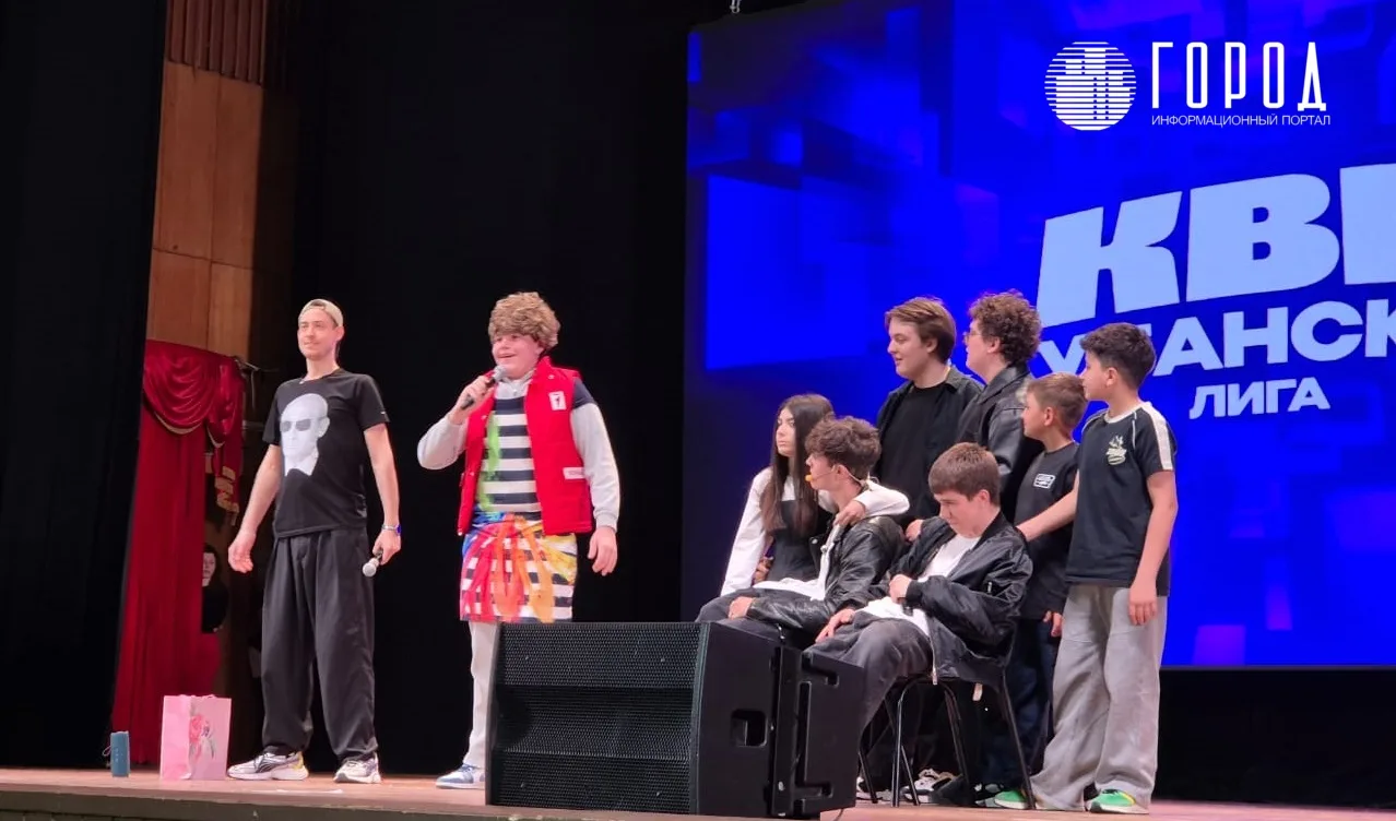 Леся Овсянникова Фестиваль Центральной лиги КВН (4)