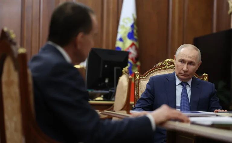 Владимир Путин разнёс Вениамина Кондратьева и оставил открытым вопрос об отставке