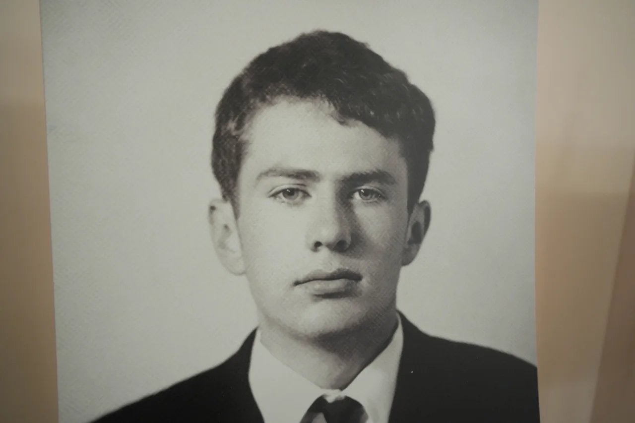 Жириновский в юности