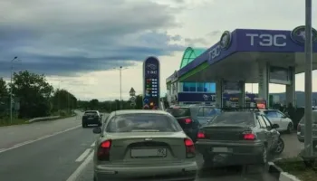 очередь на АЗС в Крыму 2