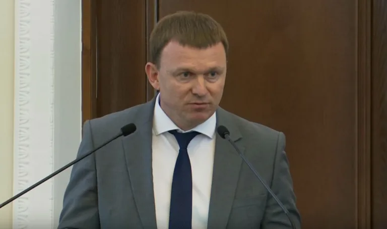 Вице-губернатор Кубани Евгений Пергун раскрыл правду о нехватке бензина: не хватает НПЗ