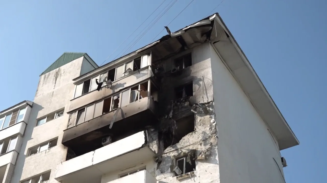 Показали на видео после атаки БПЛА разрушения в Новороссийске 5