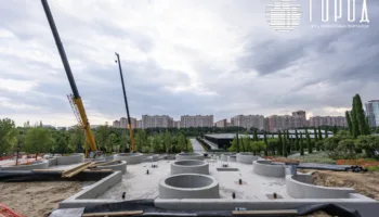 Каскадный фонтан в парке Галицкого